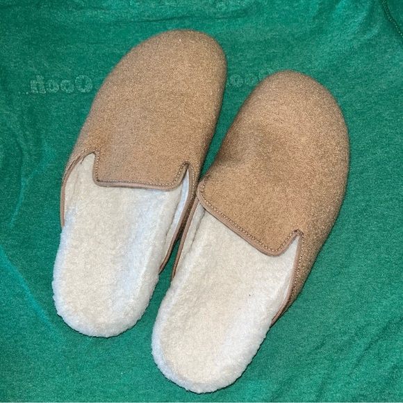 Sherpa slippers - Picture 1 of 2
